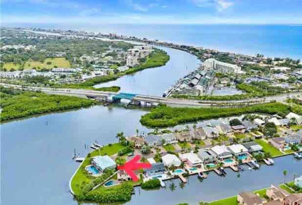Guest Suite - Waterfront -Pool & Hot Tub- Walk To Beach 克利尔沃特 外观 照片